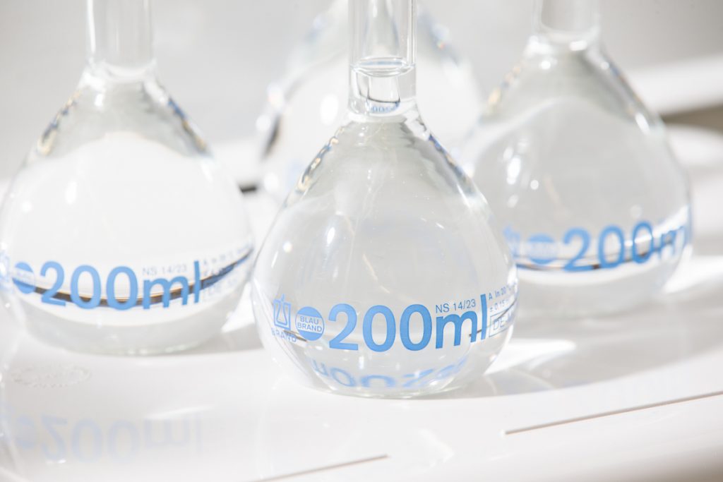 Laboratorion näytepullot